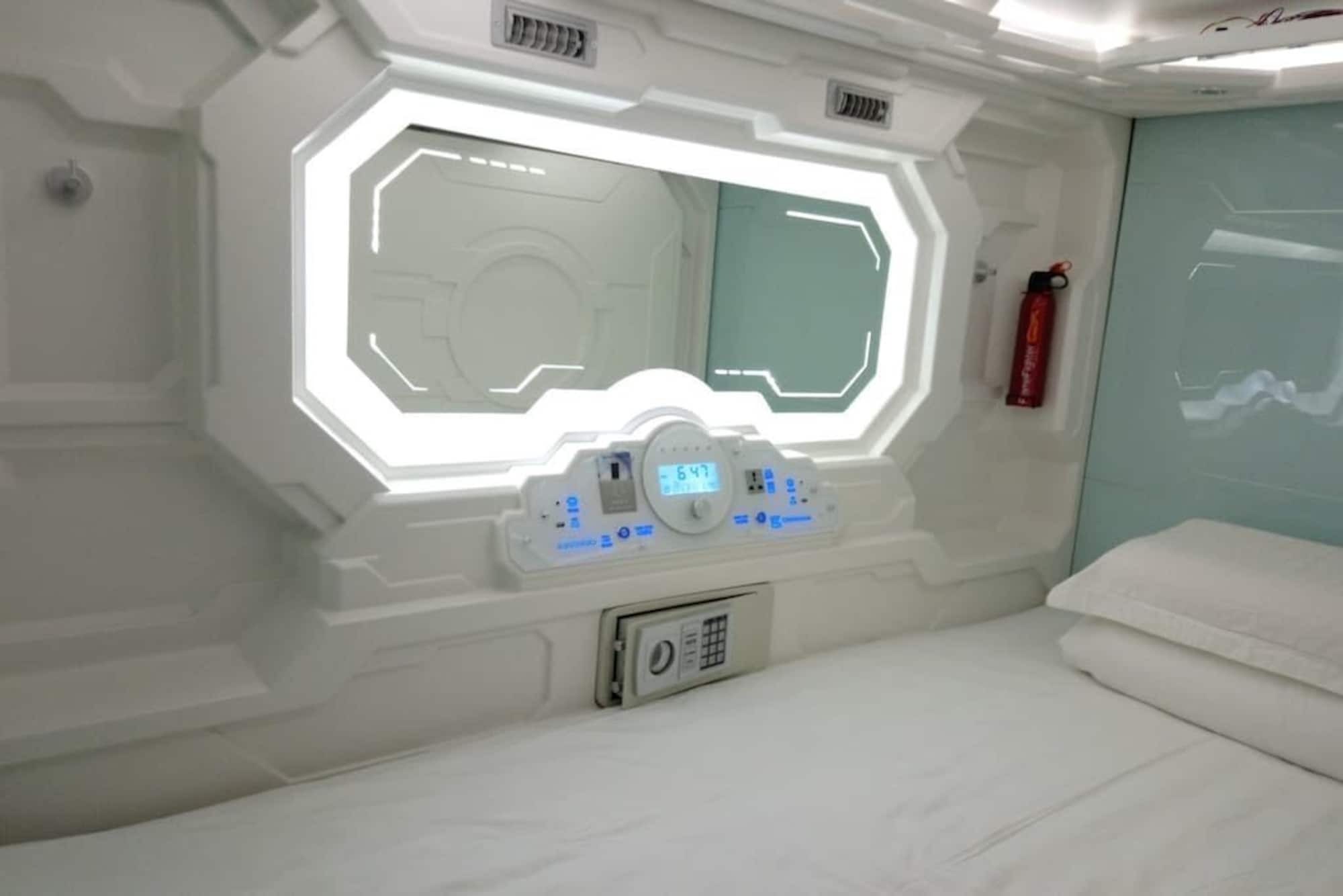 Stay With Me Capsules Hostel Malacca Екстериор снимка